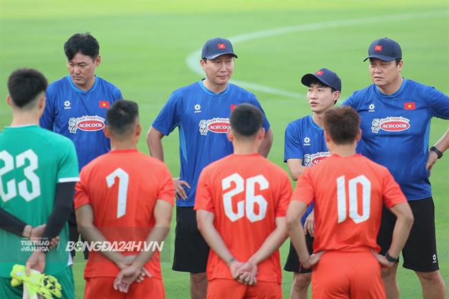 Lý do HLV Kim Sang Sik không chỉ đạo ĐT Việt Nam