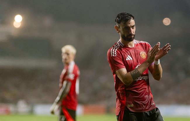 Bruno Fernandes: Mệt quá tấm thân này!