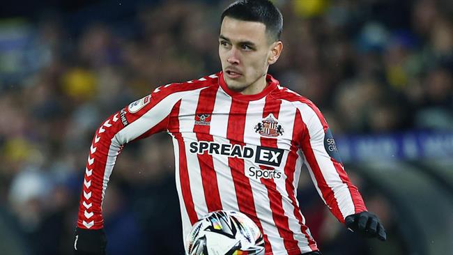 Thông tin tiểu sử cầu thủ Enzo Le Fee