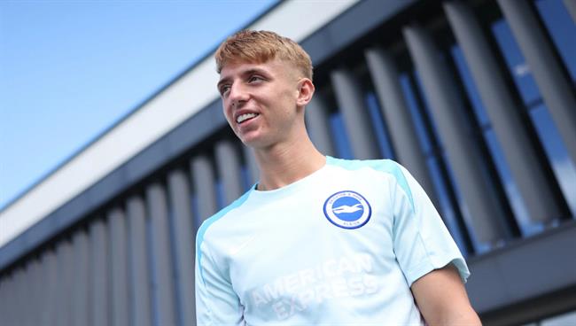 Tiểu sử cầu thủ Tom Watson của CLB Brighton