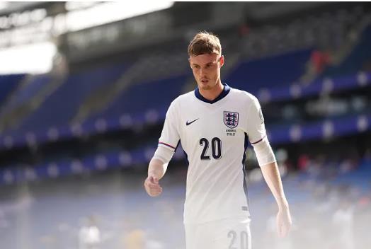 Cole Palmer bị chỉ trích sau trận đấu với Andorra. Cole Palmer bi chi trich sau tran dau voi Andorra.