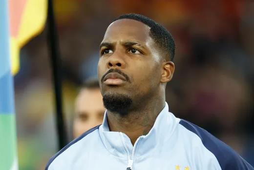 Chelsea chuẩn bị công bố tân binh Mike Maignan từ AC Milan. Chelsea chuan bi cong bo tan binh Mike Maignan tu AC Milan.