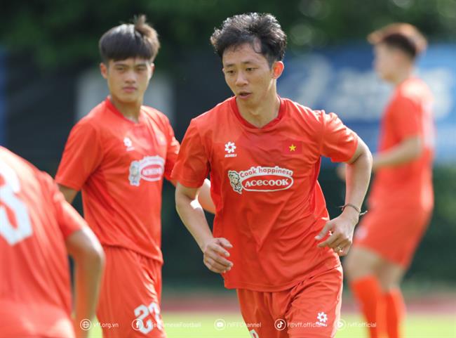 Tiền vệ Châu Ngọc Quang có bến đỗ mới ở mùa giải 2026/27