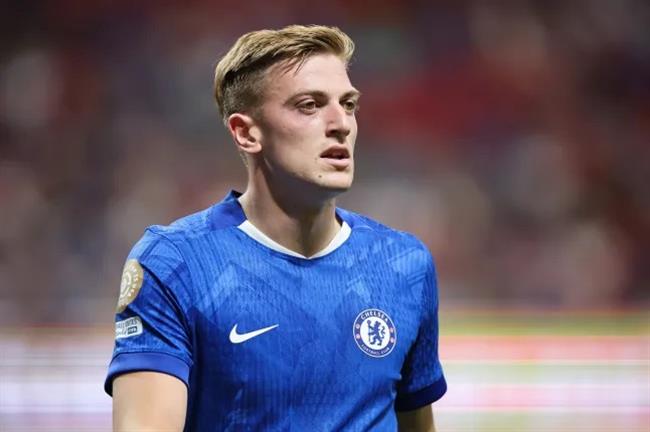 Liam Delap khẳng định quyết tâm cạnh tranh với Nicolas Jackson