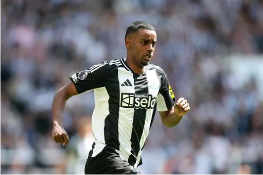 Gary Pallister muon MU chieu mo Alexander Isak.