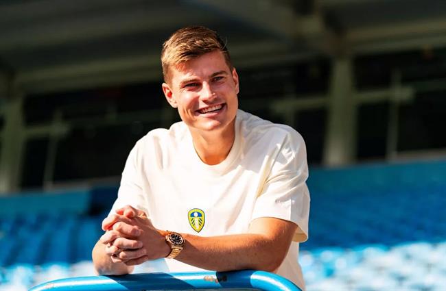 Tiểu sử trung vệ Jaka Bijol