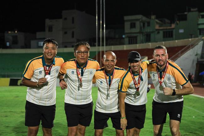 CLB Hà Nội chia tay thành viên đầu tiên sau mùa 2024/2025