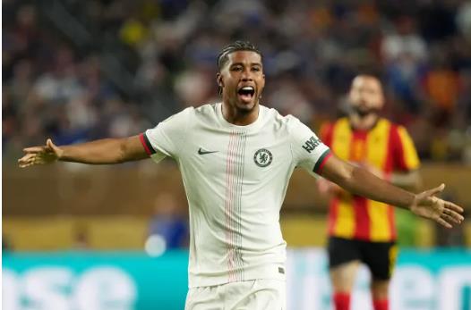 Arsenal dua Andrey Santos cua Chelsea vao tam ngam.