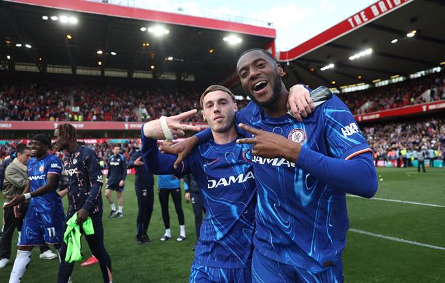 Tosin Adarabioyo lên tiếng bảo vệ Cole Palmer trước chỉ trích