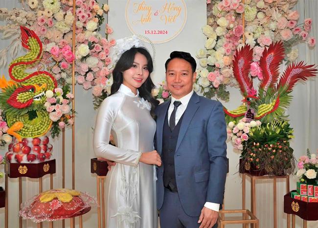 HLV Vũ Hồng Việt cưới