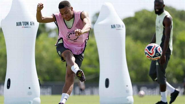 Kylian Mbappe sẵn sàng tái xuất ở trận đại chiến với Juventus