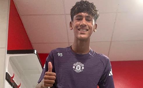 Man United phá lệ để trói chân JJ Gabriel 1
