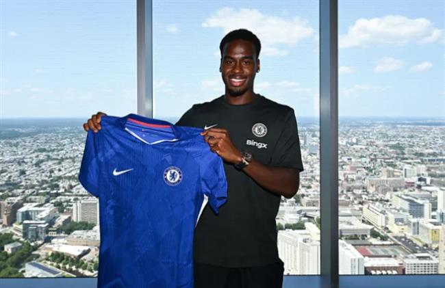 Chelsea chinh thuc cong bo tan binh Jamie Gittens tu Dortmund.