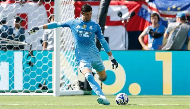 Thibaut Courtois thừa nhận choáng váng trước sức ép của Dembele