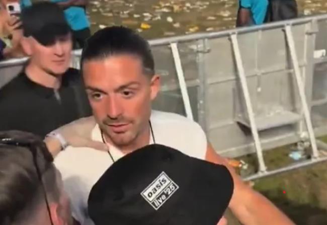 Jack Grealish len tieng ve tuong lai o Man City.