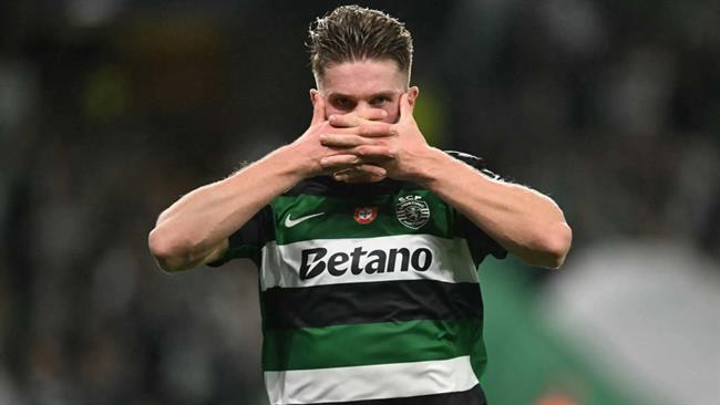 Viktor Gyokeres tu choi tap luyen cung Sporting Lisbon.