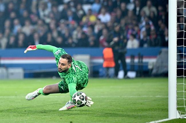 Chelsea muốn gây sốc với Gianluigi Donnarumma