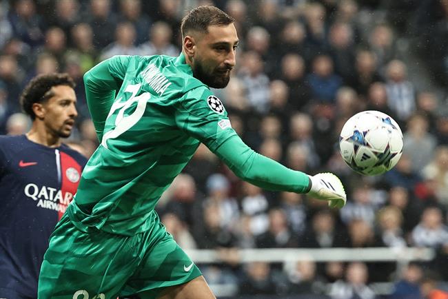 PSG tiếp tục mạnh tay với Gianluigi Donnarumma 1