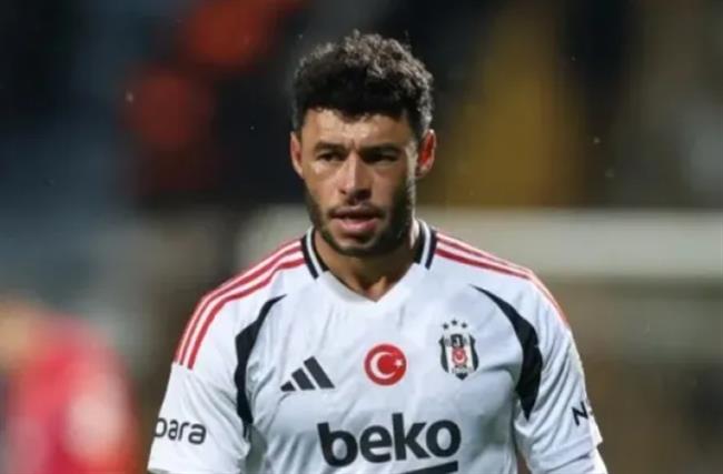  Alex Oxlade-Chamberlain chuẩn bị trở lại Premier League