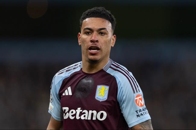 Chelsea chieu mo them Morgan Rogers tu Aston Villa.