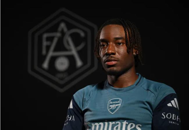 Noni Madueke gui thong diep toi nguoi ham mo Arsenal.