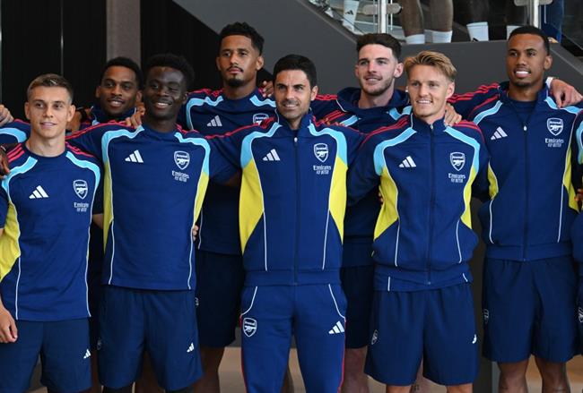 Arsenal dang tham gia chuyen du dau chau a.