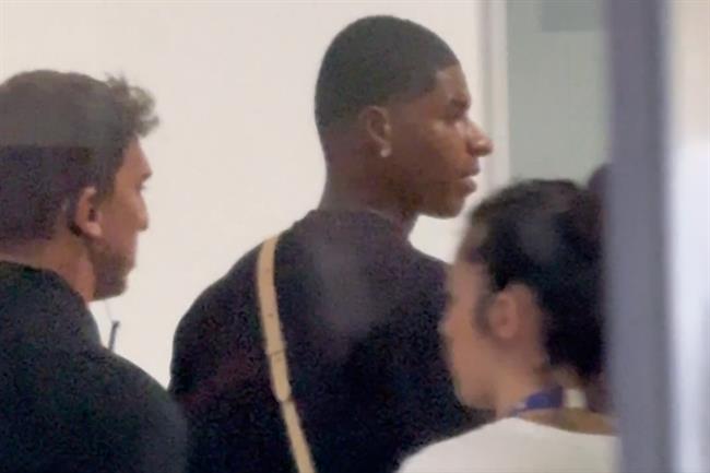 Marcus Rashford có mặt ở Barcelona