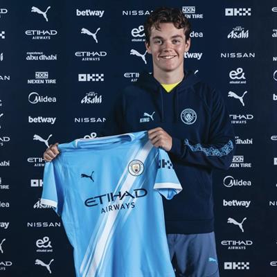 Tiểu sử tiền vệ Sverre Nypan