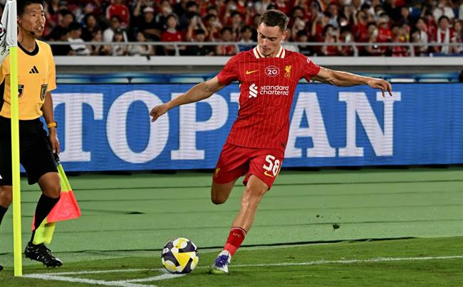 Florian Wirtz mặc áo số 7 ở Liverpool. Florian Wirtz mac ao so 7 o Liverpool.