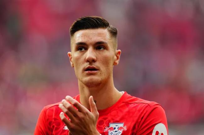 Benjamin Sesko vang mat trong tran dau voi Atalanta.