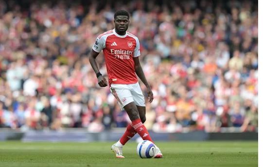 Thomas Partey sap gia nhap  Villarreal theo dang chuyen nhuong tu do.