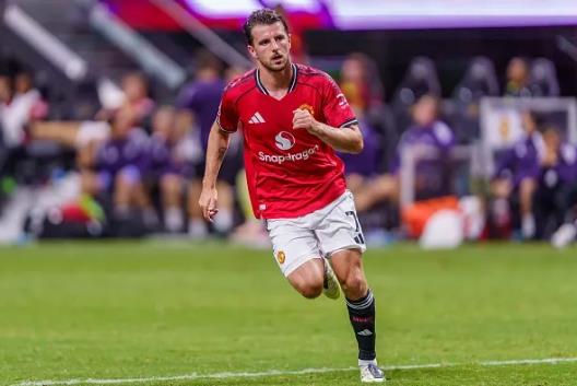 Rio Ferdinand tin Mason Mount se hoi sinh o MU.