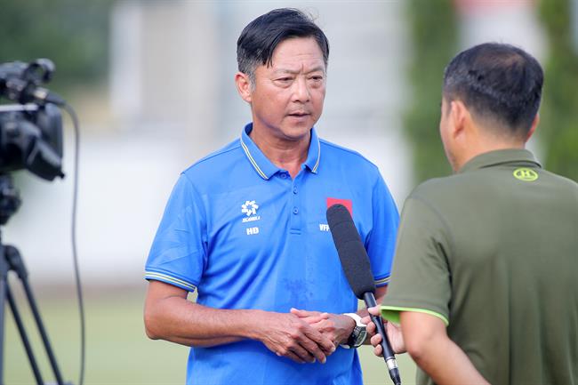 HLV Lê Huỳnh Đức nói gì khi đánh bại CLB Hà Nội?