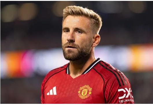 Paul Scholes đưa ra lời khuyên cho Luke Shaw. Paul Scholes dua ra loi khuyen cho Luke Shaw.