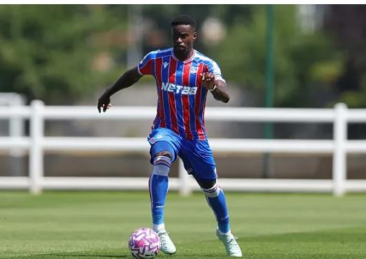 Chelsea duoc khuyen nen mua lai Marc Guehi 