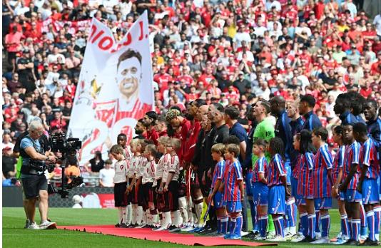 Crystal Palace đánh bại Liverpool để giành Siêu cúp nước Anh. Crystal Palace danh bai Liverpool de gianh Sieu cup nuoc Anh.