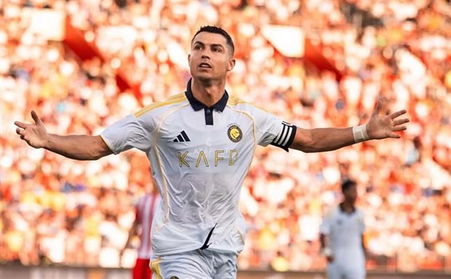 Cristiano Ronaldo lại lập cú đúp cho Al-Nassr