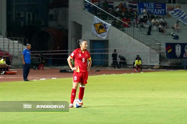 Không ghi bàn, Huỳnh Như vẫn chiếm trọn niềm tin của HLV Mai Đức Chung