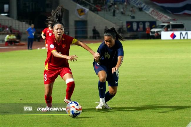 Huỳnh Như được vinh danh sau trận thắng ĐT nữ Thái Lan