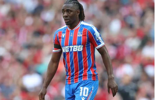 Theo Walcott nhan dinh bat ngo vu Eberechi Eze den Arsenal.