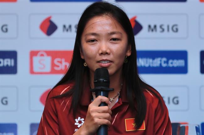 Huỳnh Như hạnh phúc với bàn thắng vào lưới tuyển Thái Lan