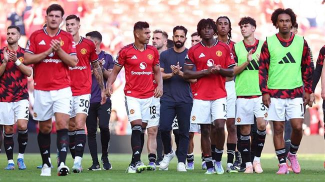 Roy Keane nổi giận: “Man United quá yếu đuối”