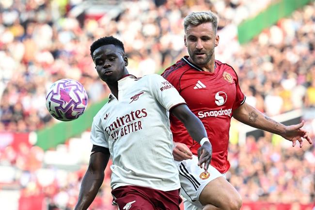 Saka thừa nhận đá kém trước Man United