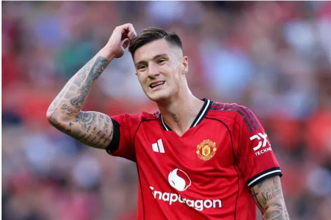 Amorim lý giải việc Benjamin Sesko liên tục ngồi dự bị ở Man United