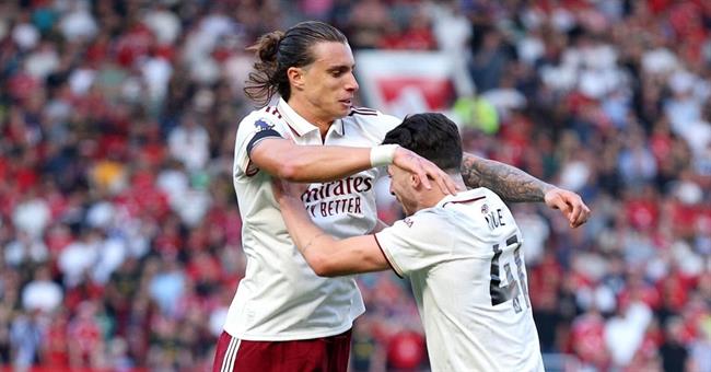 Nhận định Arsenal vs Leeds (23h30 ngày 238) Thêm 3 điểm cho Pháo thủ 1 Nhận định Arsenal vs Leeds (23h30 ngày 238) Thêm 3 điểm cho Pháo thủ 1