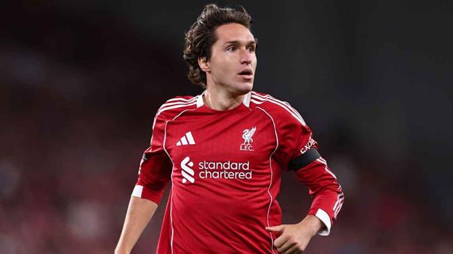 Chiesa tiết lộ bầu không khí ở Liverpool sau trận thua Brentford