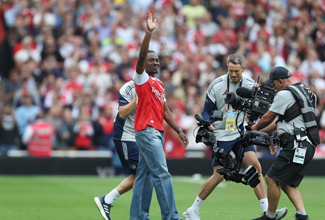 Mikel Arteta bất ngờ trước cách Arsenal chiêu mộ Eberechi Eze