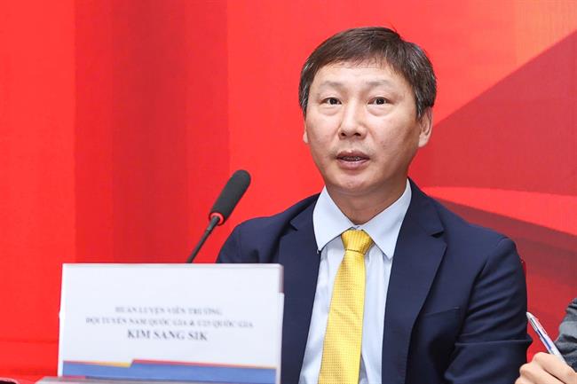 HLV Kim Sang Sik theo dõi sát sao tài năng ở nước ngoài