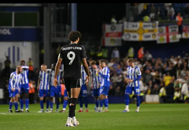 Màn ra mắt thảm họa của Dominic Calvert-Lewin 