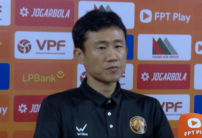HLV Choi Won-kwon nói gì sau thất bại thứ hai liên tiếp của Đông Á Thanh Hóa?